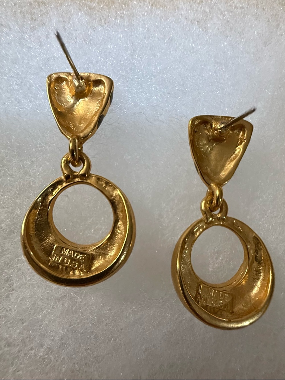 Vintage Gold-Tone Striped Door-Knocker Earrings - Picture 3 of 4